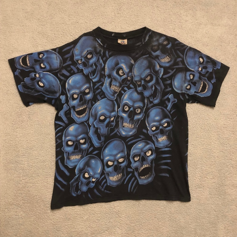 Vintage 2001 Liquid Blue Skull Pile T-Shirt   Distressed Mens L Rare Color